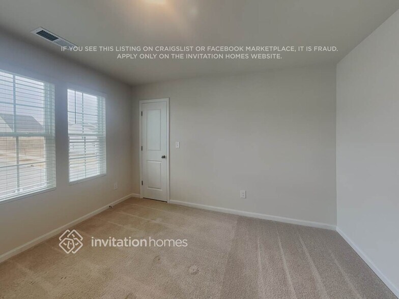 Building Photo - 5140 Spring Breeze Blvd