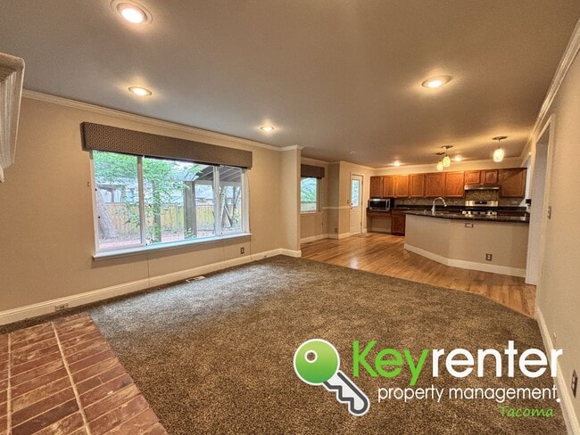 Building Photo - Spacious 5-Bedroom Home in Secluded Cul-De...