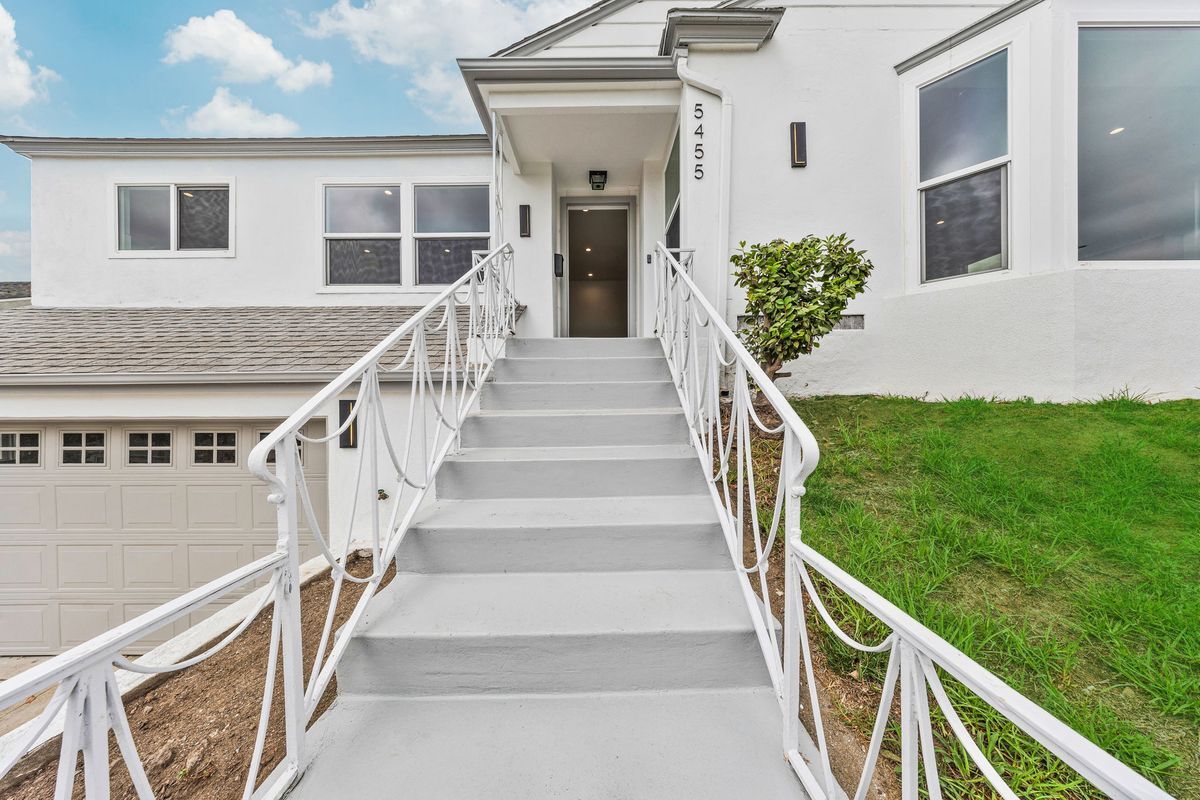 Building Photo - 5455 Harcross Dr