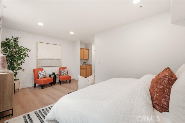 Building Photo - 1222 S Westgate Ave