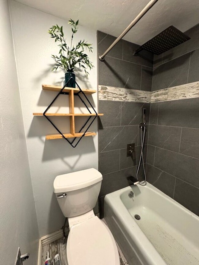 Building Photo - Move In Special! Long Term Rental- Dillon ...