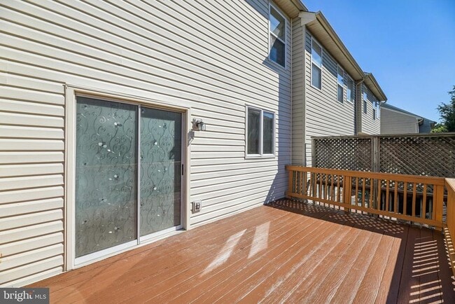 Building Photo - 6330 James Harris Way