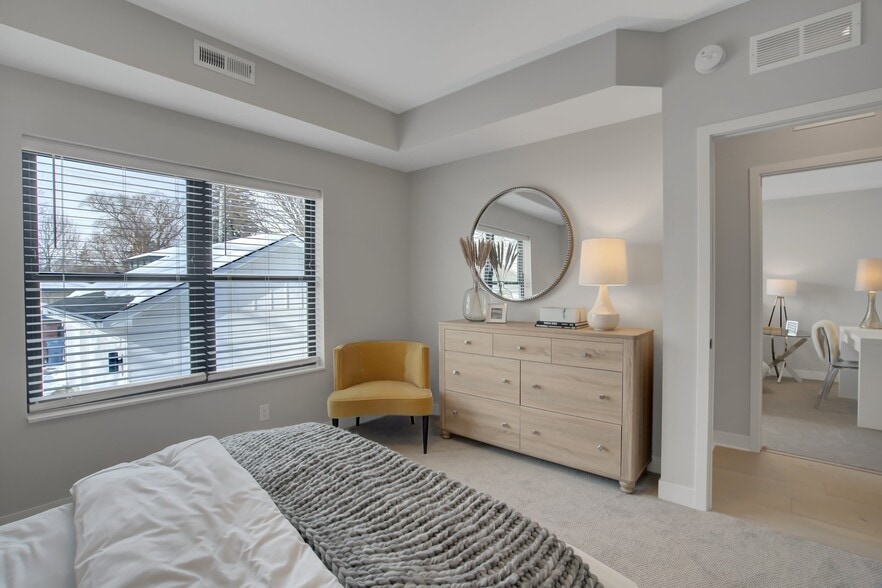 Building Photo - 3632 Colfax Ave S