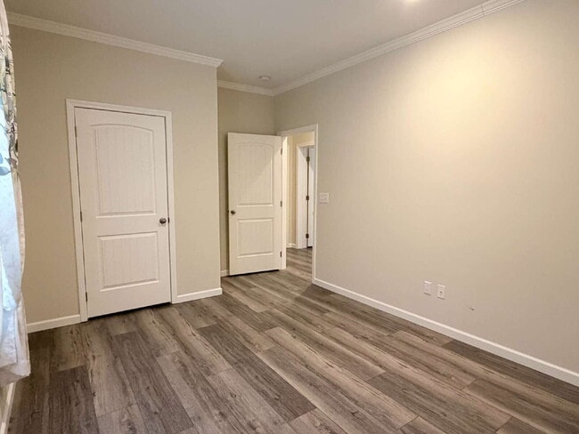 Building Photo - Immaculate Newer 3BR/2BA Brevard Home with Open Layout – Pet-Friendly