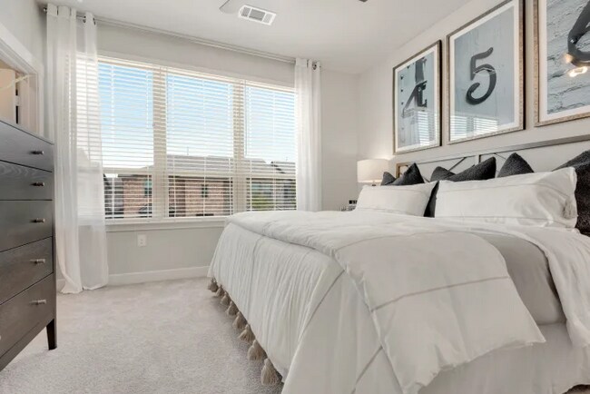 Building Photo - 505 St David's Loop