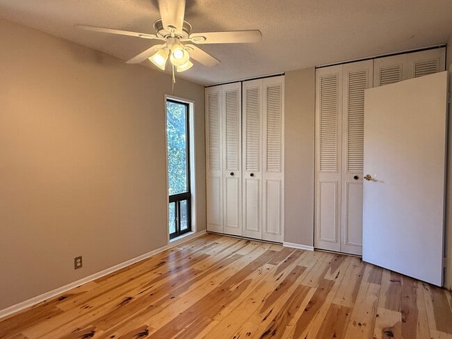 Building Photo - 2 Bedroom located in Winter Springs