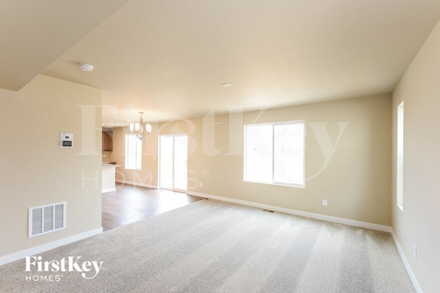 Building Photo - 10352 Horton Dr