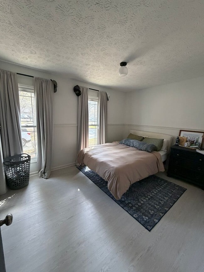 Building Photo - 7031 Darnell St