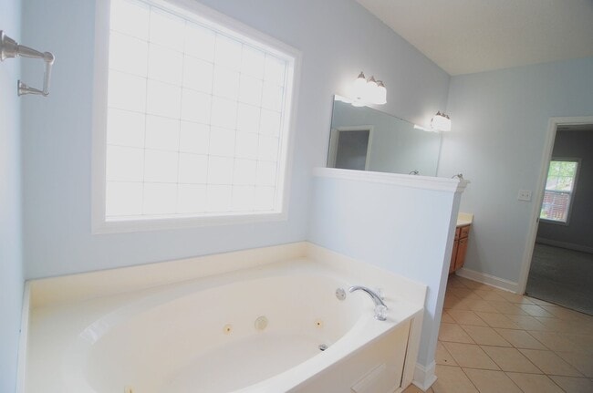 Building Photo - 5016 Liberty Park Cir SE