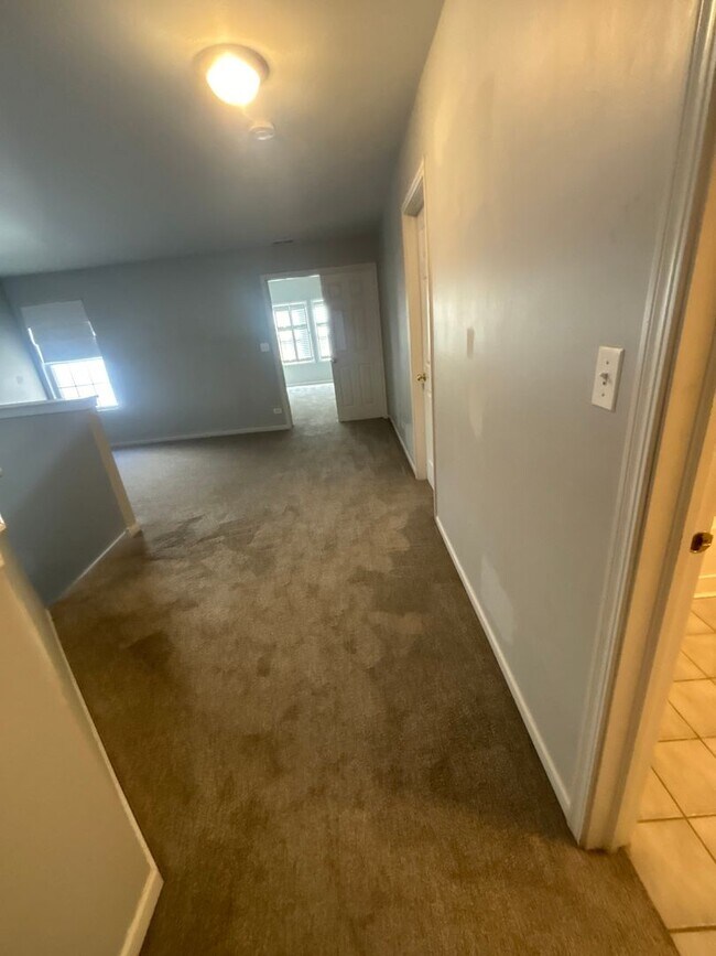 Building Photo - 2 Bedroom Loft Home w/ Finished Basement – $2,675/month