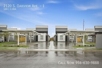 Building Photo - 2120 S Oakview Dr