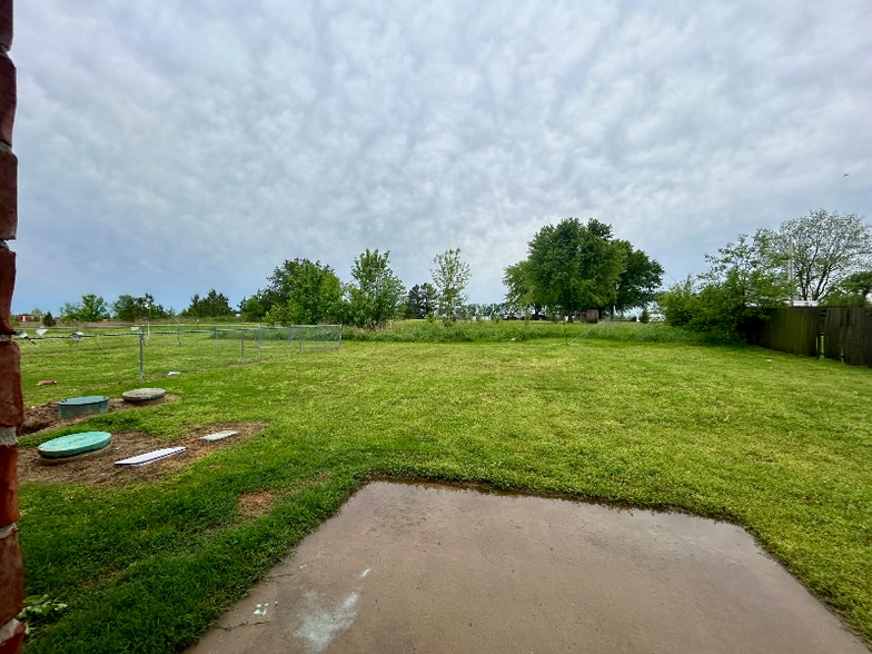 Building Photo - 63021 E 285 Ct