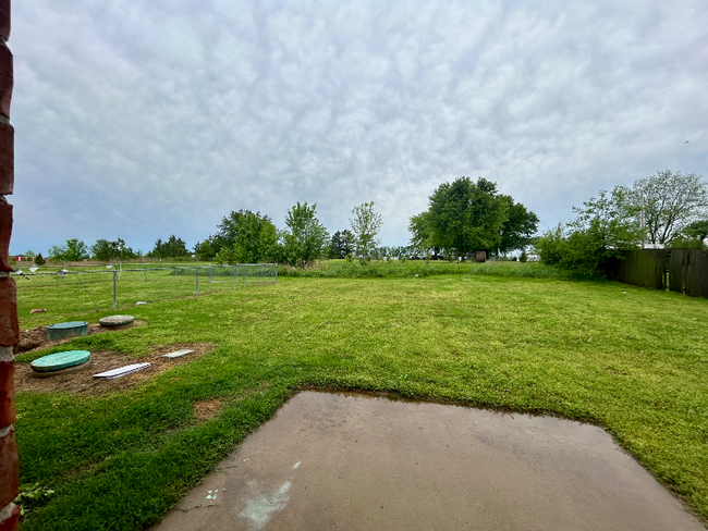 Building Photo - 63021 E 285 Ct