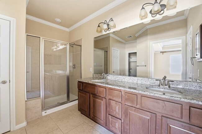 Building Photo - 2 Bettina Ln