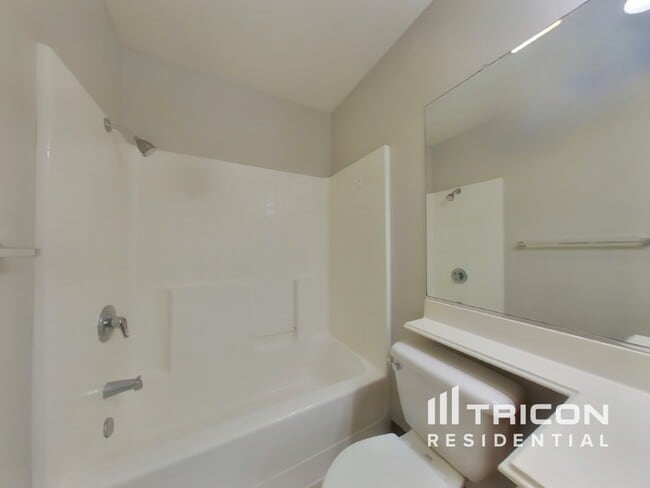 Building Photo - 5204 Firenza Way