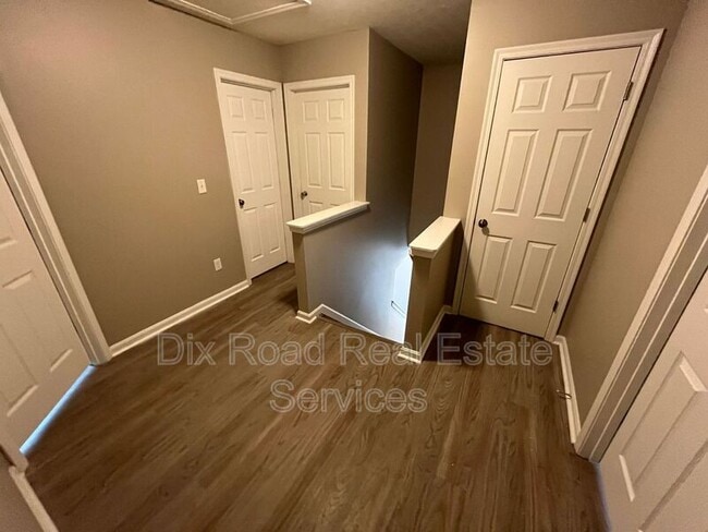 Building Photo - 505 Herbert Ave