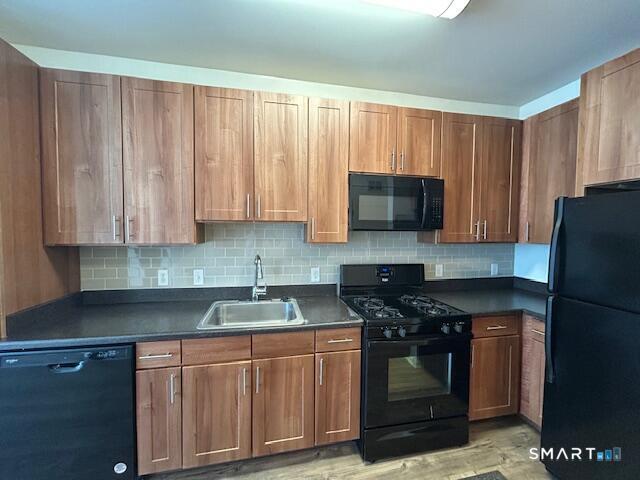 Building Photo - 10 Norden Pl