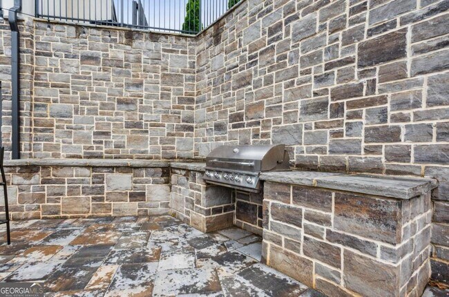 Building Photo - 2632 Caruso Wy