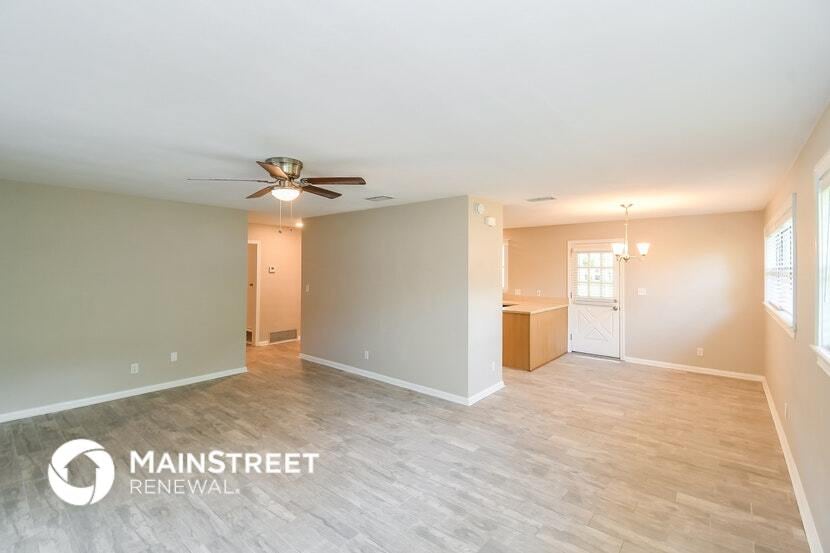 Building Photo - 5011 Bedford Forest Dr