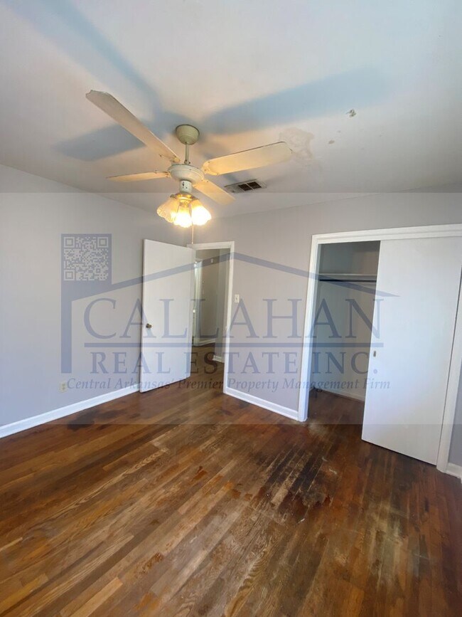 Building Photo - NLR 2 Bedroom Home