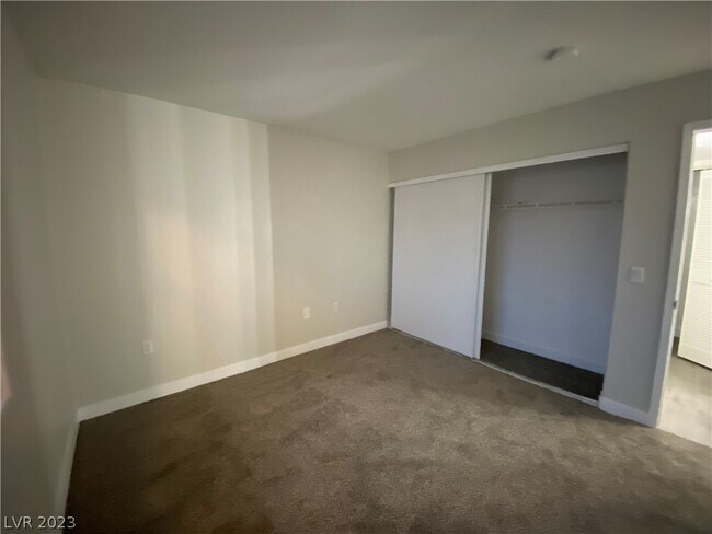 Building Photo - 3318 N Decatur Blvd