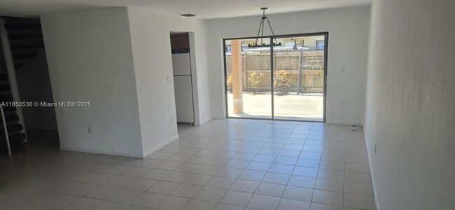 Building Photo - 6325 SW 138th Ct