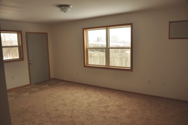 Building Photo - 2510 Trindal St