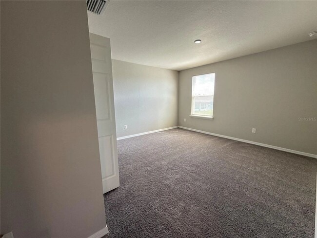 Building Photo - Summercrest 5 Bedroom, 3.5 bath