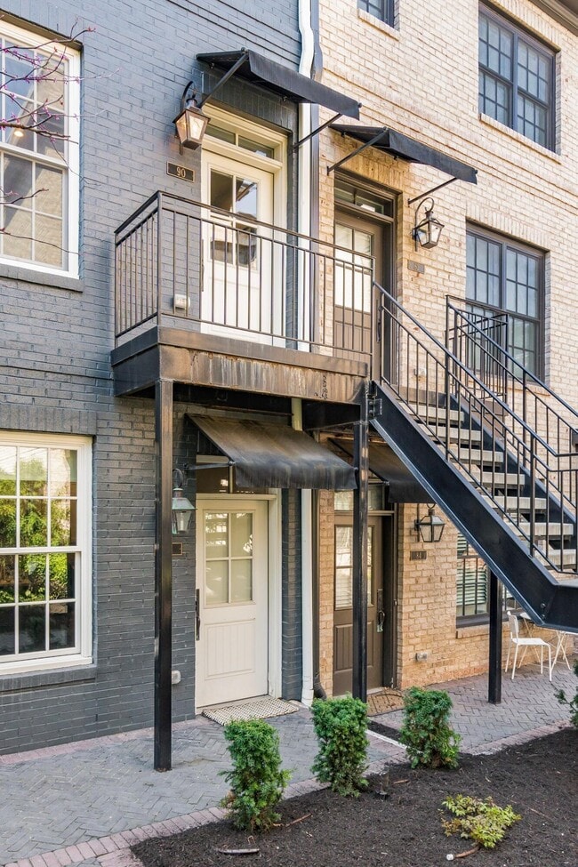 Building Photo - 90 Normandy Ave