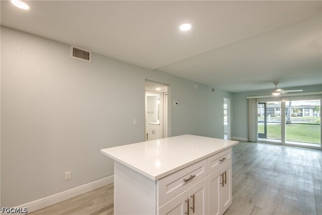 Building Photo - 16881 Davis Rd