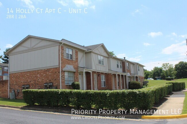 Primary Photo - 2 bedroom, 1.5 bath townhome