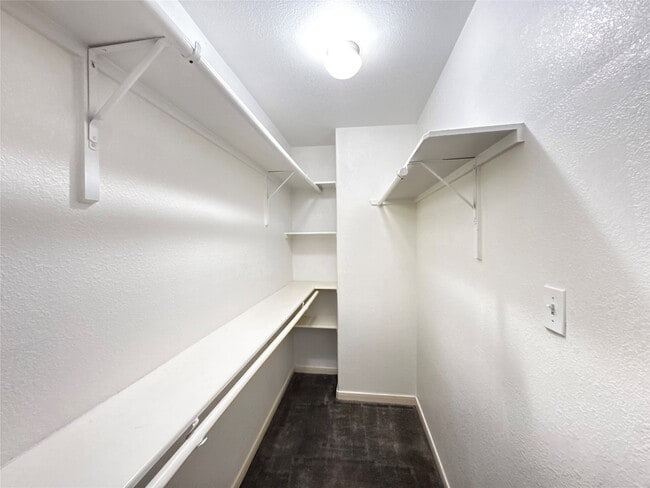 Building Photo - 2110 Turner Dr