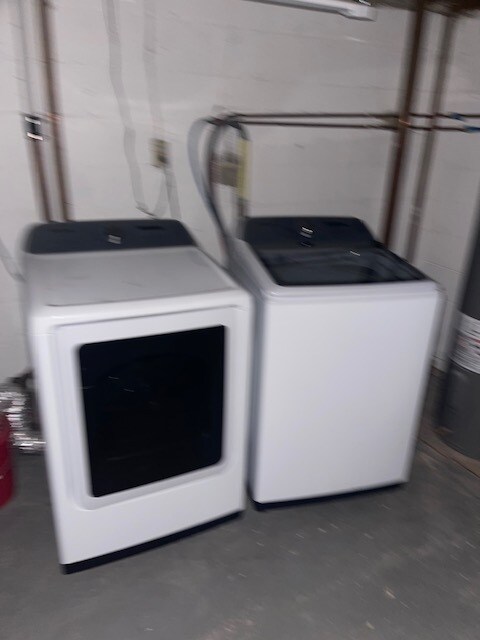 Building Photo - 22 Fitzwatertown Rd