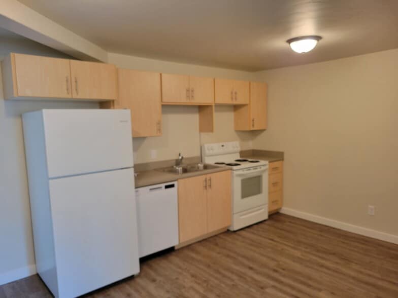 Building Photo - 1401 Oakley Ave