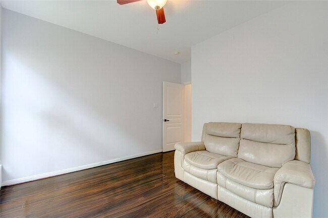 Building Photo - 14311 Tasmania Ct