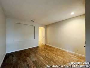 Building Photo - 317 Sandy Shl