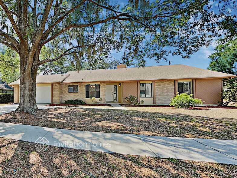 Primary Photo - 8201 Helena Dr