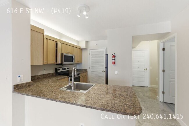 Building Photo - 616 E St NW