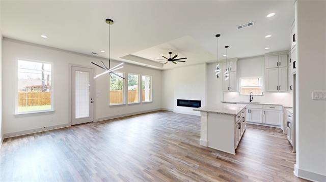 Building Photo - 7215 Thurston Dr