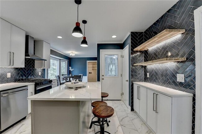 Building Photo - 3914 Granger Dr