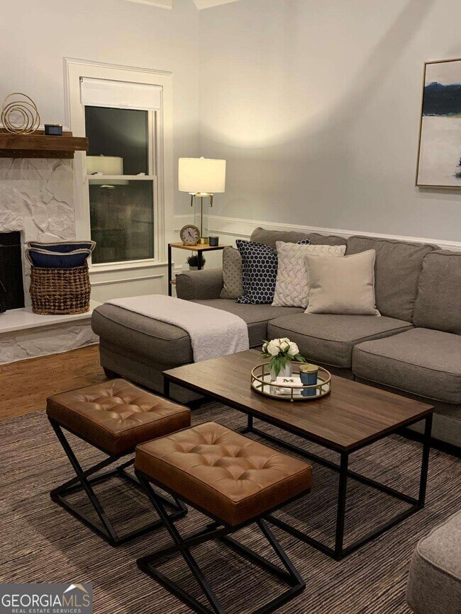 Building Photo - 1230 St Ives Ct