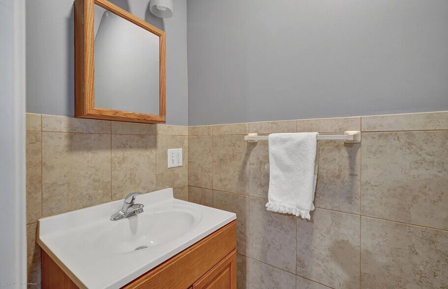 Building Photo - 78 Marne St