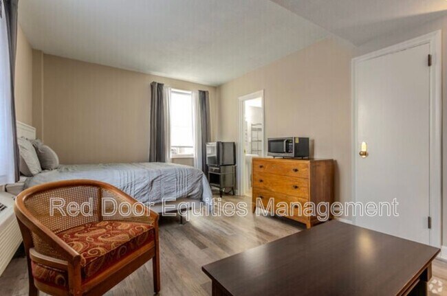 Building Photo - 123 N Broad St