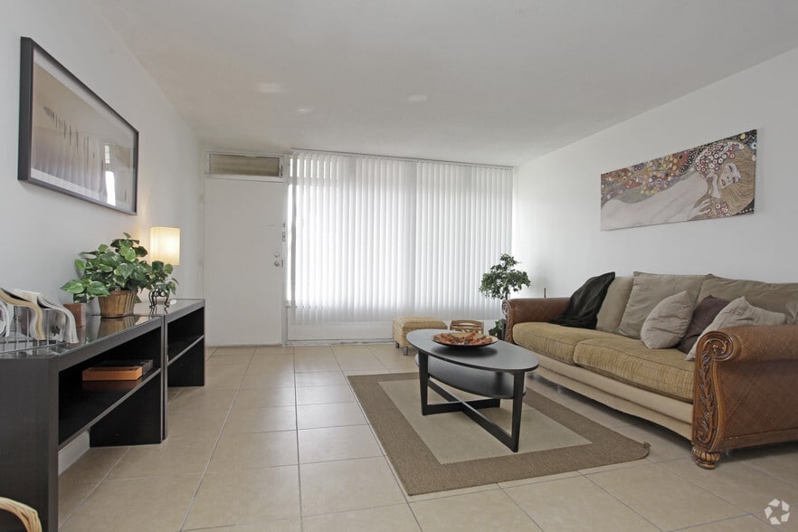Primary Photo - The Oasis by RAM Apartments