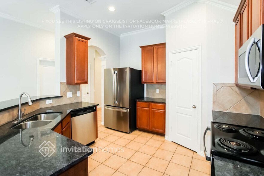 Building Photo - 5313 Ridgepass Ln