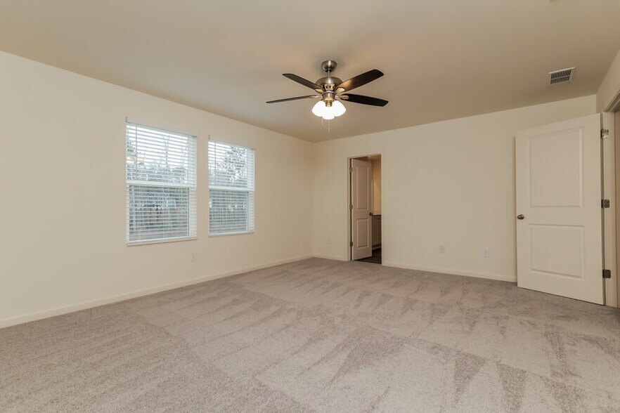 Building Photo - 406 San Sebastian Dr