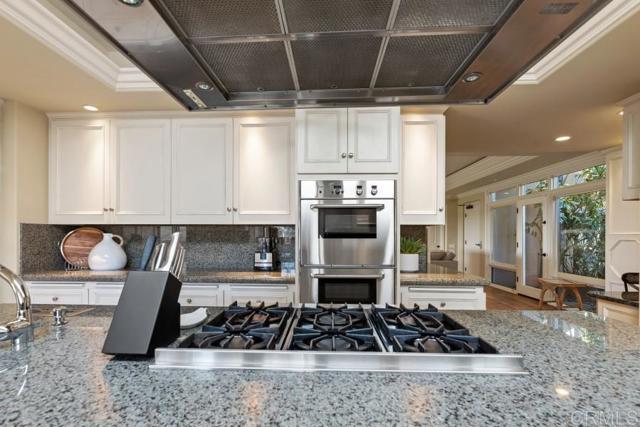 Building Photo - 8405 El Paseo Grande