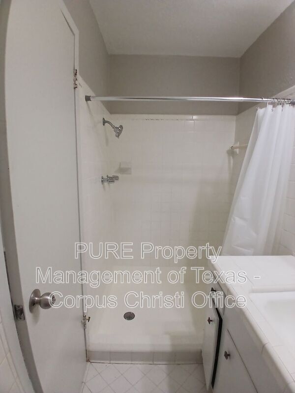 Building Photo - 4713 S Shea Pkwy
