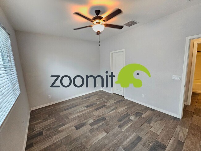 Building Photo - Wonderful 5 bedroom home **Coming Soon May 2026***