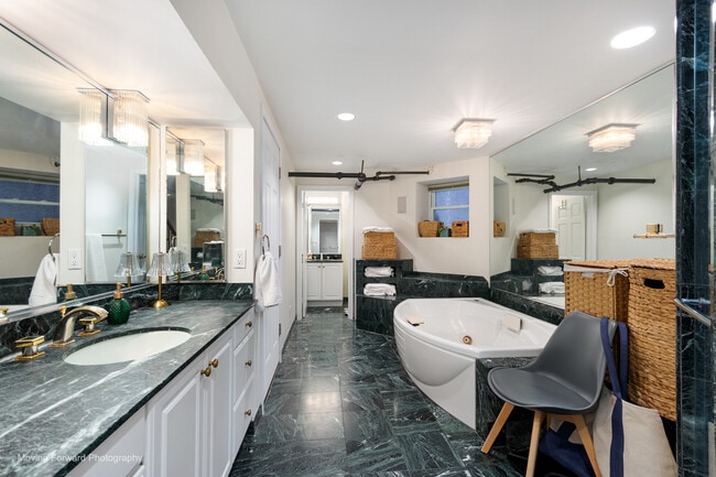 Building Photo - 3716 N Fremont St